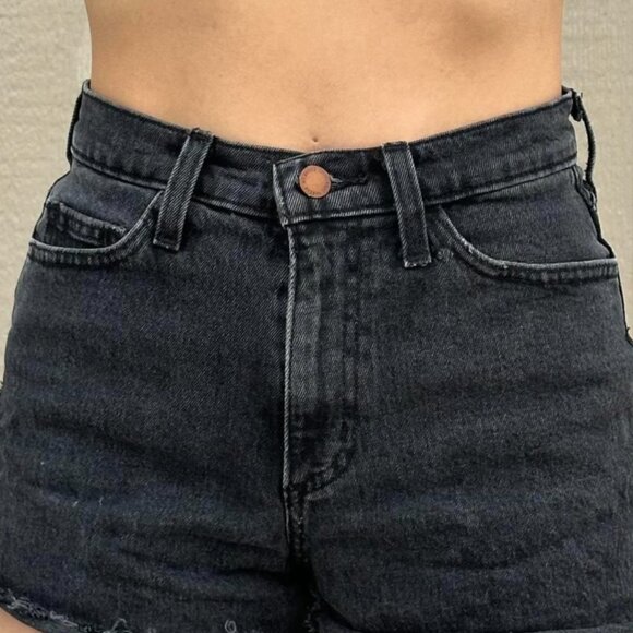 Universal Thread Black Jean Shorts Women’s Size 6 Denim High Rise‎ Shorty Short - Picture 1 of 7